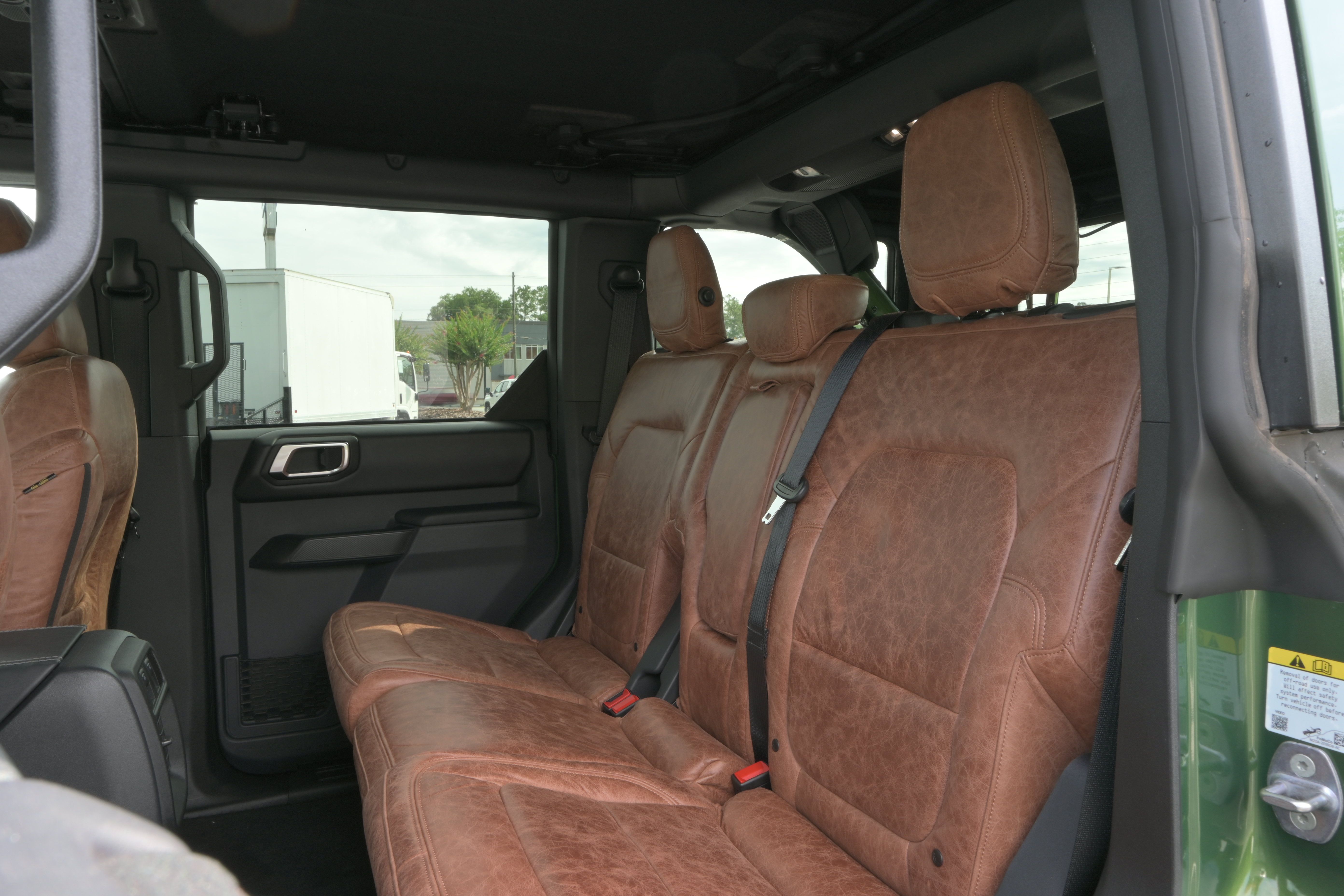 Used 2025 Ford Bronco Outer Banks AWD/4WD image 11
