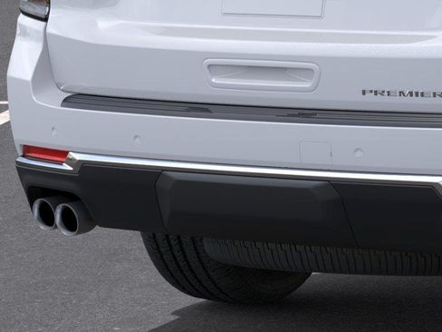 New 2026 Chevrolet Suburban Premier AWD/4WD image 14