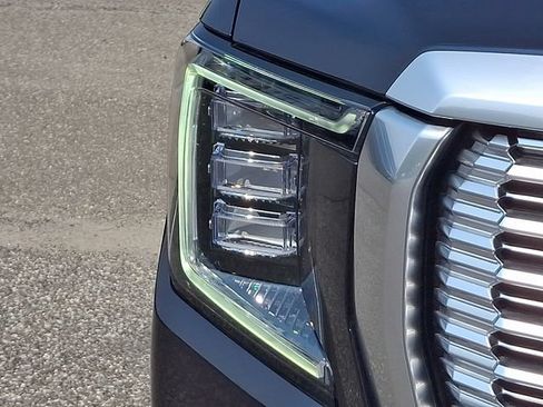 Used 2023 GMC Yukon Denali w/ Denali Reserve Package AWD/4WD image 28