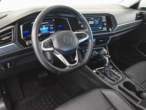 Used 2022 Volkswagen Jetta SE FWD image 14