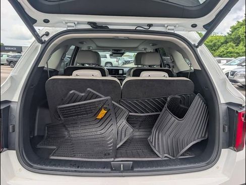 Certified 2025 Kia Sorento SX AWD/4WD image 19