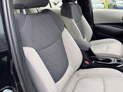 Used 2022 Toyota Corolla LE image 32