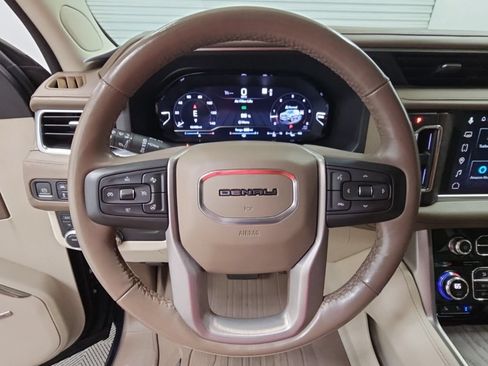 Used 2022 GMC Yukon Denali AWD/4WD image 25