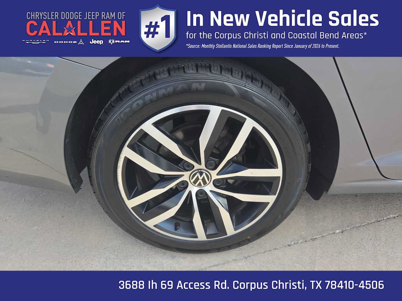 Used 2025 Volkswagen Jetta SE FWD image 16