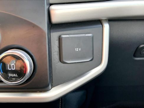 Certified 2022 Ford Expedition Max XLT RWD image 36