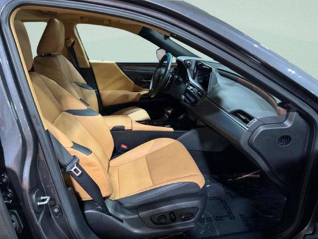 Used 2024 Lexus ES 350 w/ Premium Package FWD image 28
