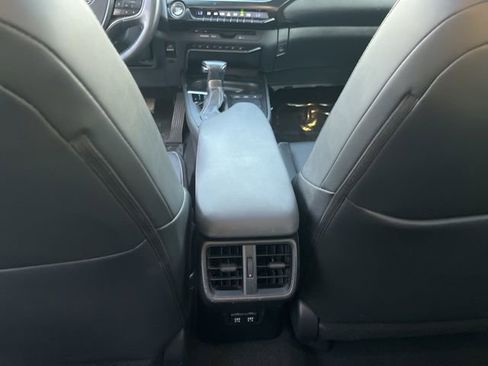 Used 2019 Lexus UX 200 w/ Premium Package image 15