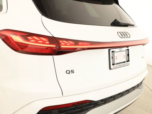 Certified 2025 Audi Q5 Prestige AWD/4WD image 37