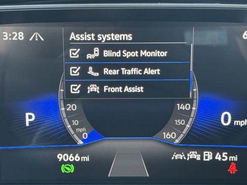 Certified 2024 Volkswagen Jetta SE w/ Panoramic Sunroof Package image 23