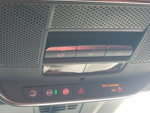 Certified 2025 Chevrolet Blazer EV RS AWD/4WD image 31