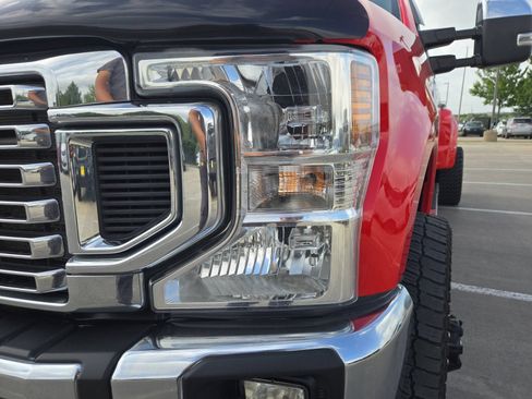 Used 2021 Ford F350 XLT w/ XLT Premium Package AWD/4WD image 9