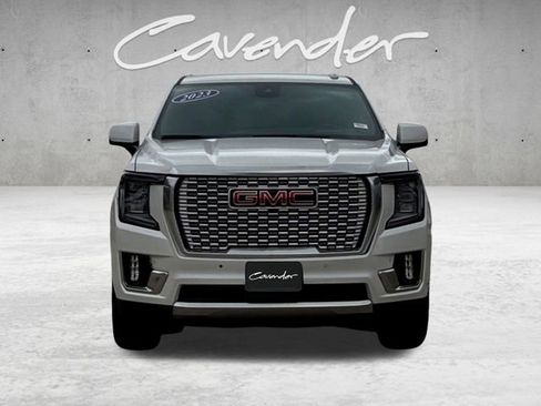 Used 2023 GMC Yukon XL Denali w/ Advanced Technology Package AWD/4WD image 18