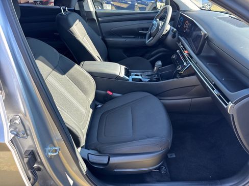 Certified 2025 Hyundai Tucson SEL image 13