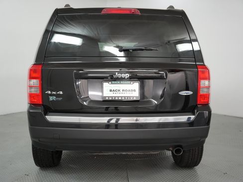 Used 2016 Jeep Patriot High Altitude image 8