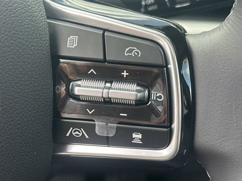 New 2026 Kia Carnival SX FWD image 21