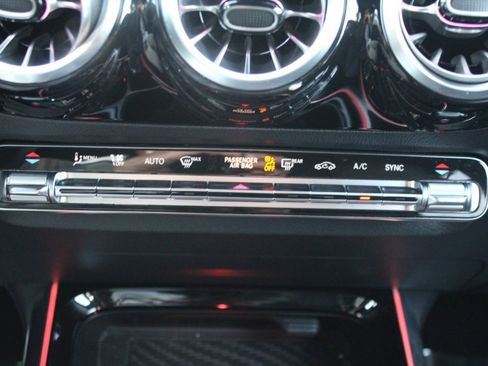 Certified 2023 Mercedes-Benz GLA 250 4MATIC image 25