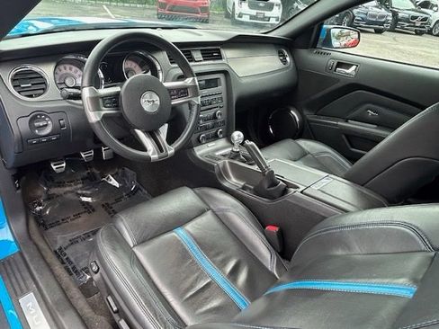 Used 2012 Ford Mustang GT Premium w/ HID Headlamps & Security Pkg RWD image 14