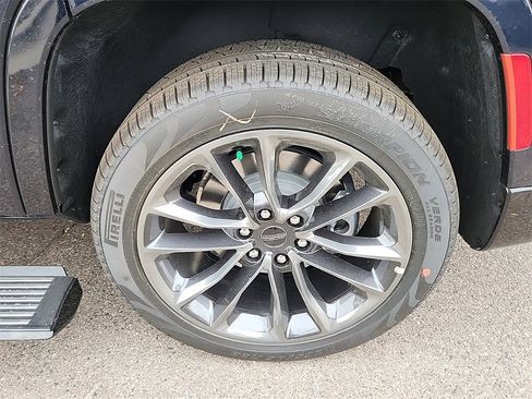 New 2024 Jeep Grand Wagoneer Series II w/ Quick Order Packagew 28T image 11