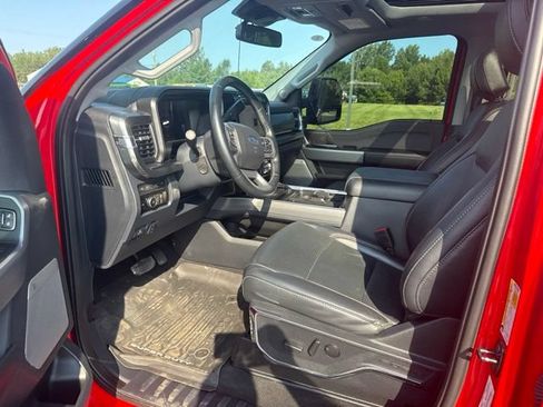 Used 2024 Ford F250 Lariat w/ Lariat Ultimate Package AWD/4WD image 12