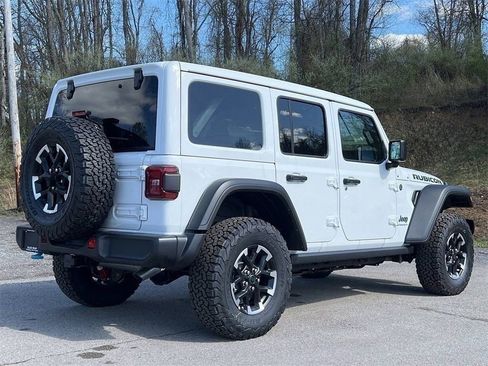 New 2025 Jeep Wrangler Unlimited Rubicon 4xe w/ Technology Group AWD/4WD image 6