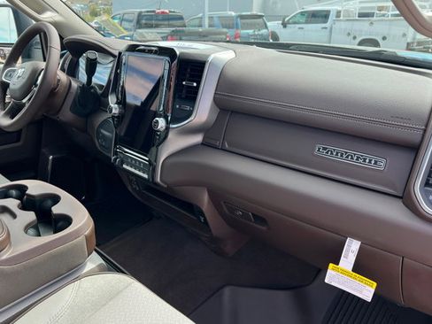 New 2026 RAM 2500 Laramie w/ Towing Technology Group AWD/4WD image 23