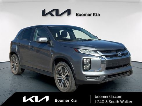 Used 2021 Mitsubishi Outlander Sport SE image 3