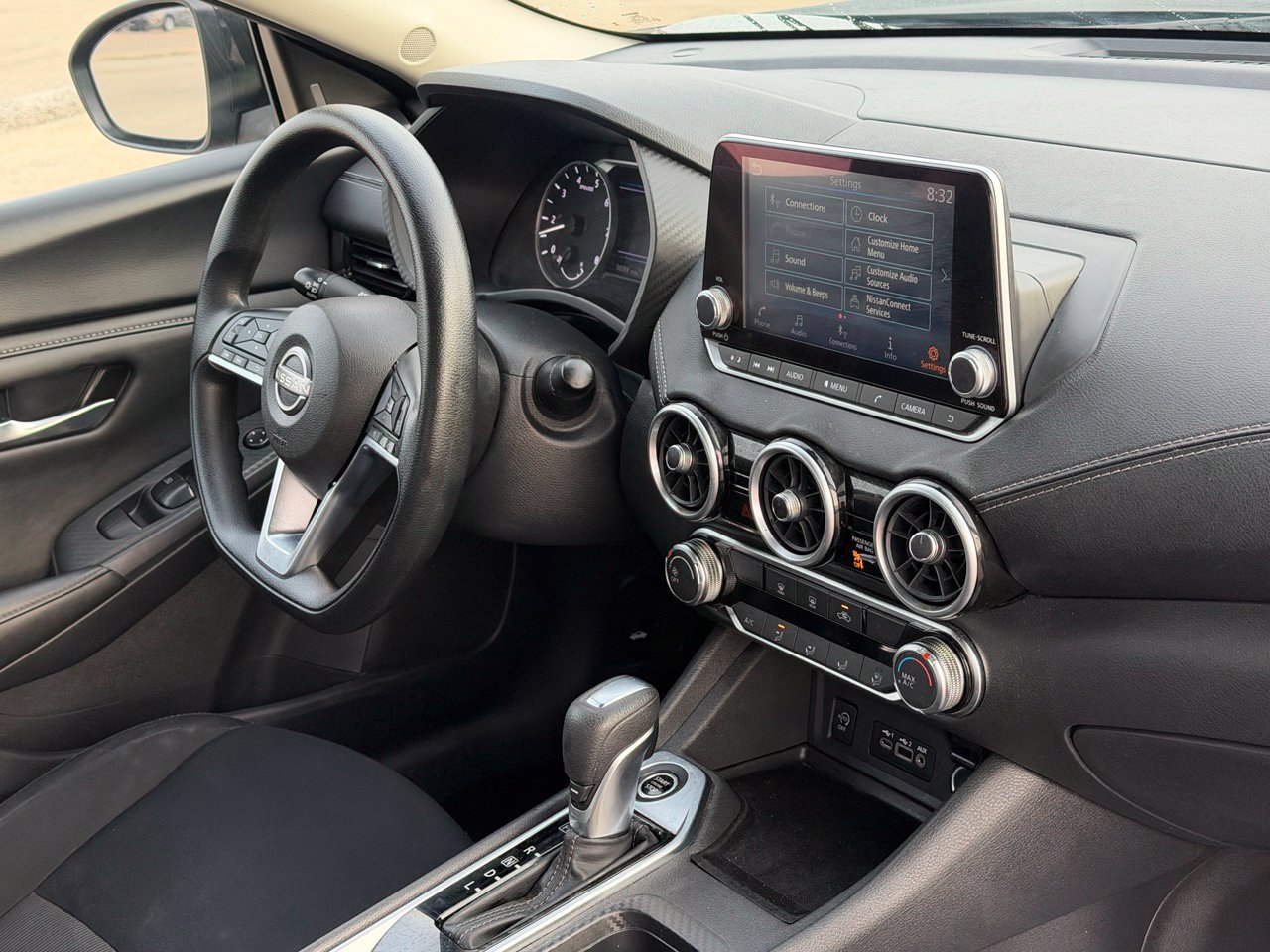 Certified 2025 Nissan Sentra SV FWD image 36