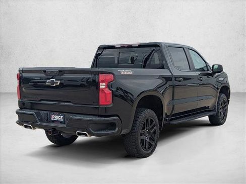 Used 2024 Chevrolet Silverado 1500 LT Trail Boss w/ LT Trail Boss Premium Package AWD/4WD image 5