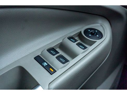 Used 2017 Ford Escape SE image 27