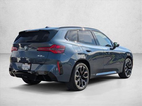 Used 2025 BMW X3 xDrive30i w/ M Sport Package image 5