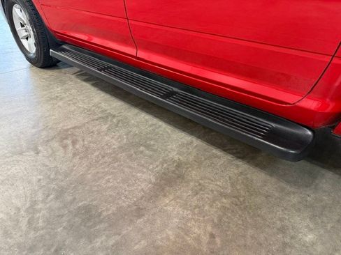 Used 2019 RAM 1500 Classic SLT AWD/4WD image 31