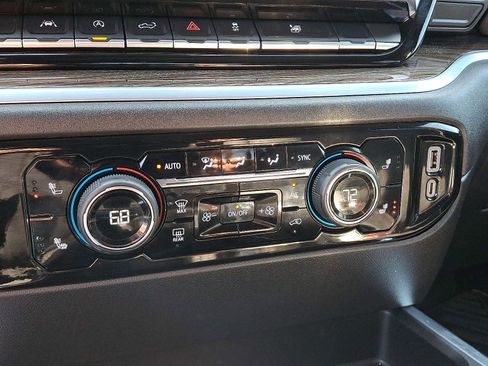 Used 2022 Chevrolet Silverado 1500 RST image 18