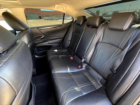 Used 2020 Lexus ES 350 w/ Luxury Package image 29