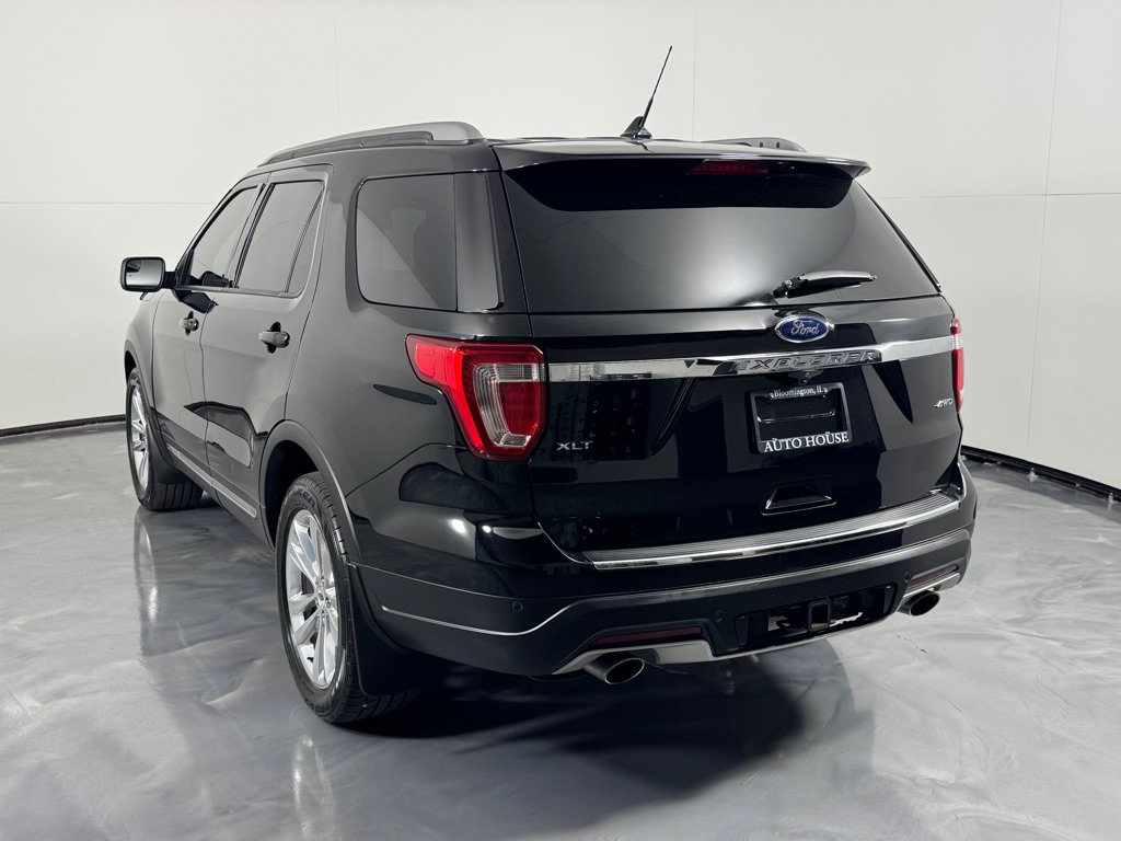Used 2018 Ford Explorer XLT w/ Equipment Group 202A AWD/4WD image 7