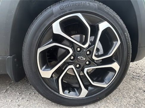 Certified 2024 Chevrolet Trax RS w/ Sunroof Package image 21