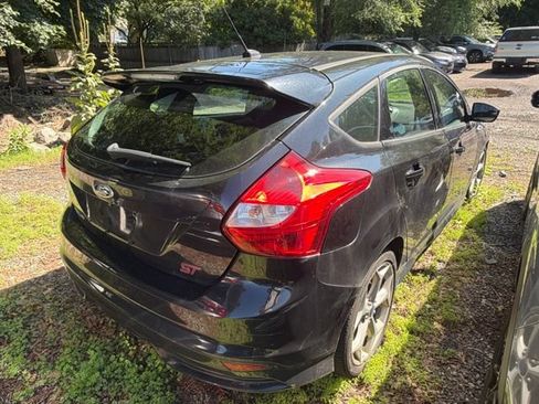Used 2014 Ford Focus ST w/ Equipment Group 202A FWD image 4