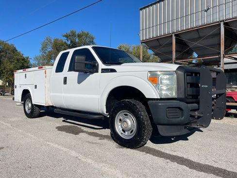 Used 2011 Ford F250 XL image 8