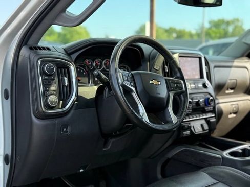 Used 2020 Chevrolet Silverado 1500 LTZ w/ LTZ Premium Package AWD/4WD image 14