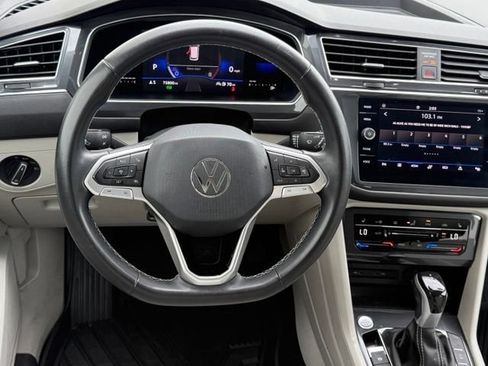 Used 2023 Volkswagen Tiguan SE FWD image 21