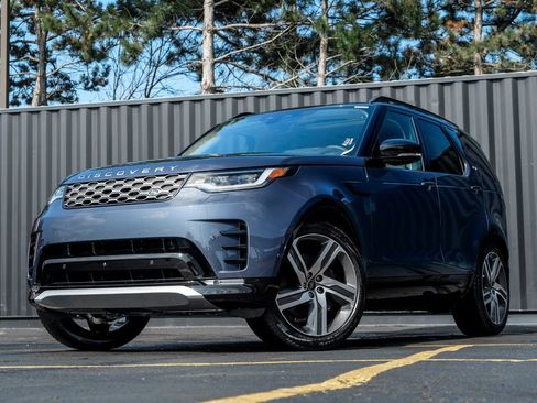 New 2026 Land Rover Discovery Limited Edition AWD/4WD image 1