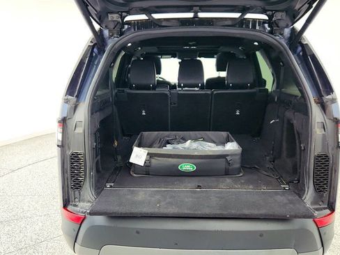 Used 2020 Land Rover Discovery SE AWD/4WD image 21