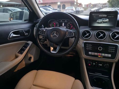 Used 2018 Mercedes-Benz GLA 250 image 19