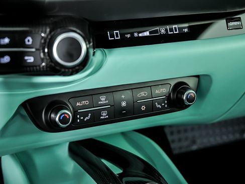 Used 2021 Ferrari 812 GTS RWD image 49