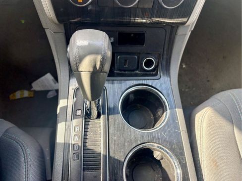 Used 2017 Chevrolet Traverse LT FWD image 18