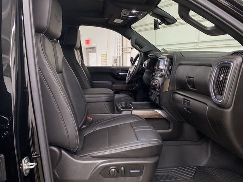 Used 2023 Chevrolet Silverado 3500 High Country w/ Z71 Off-Road Package image 19