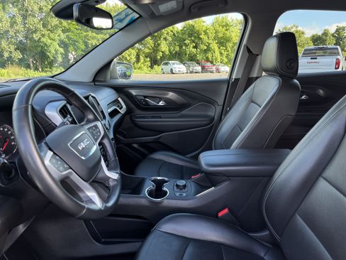 Used 2023 GMC Terrain SLT AWD/4WD image 15