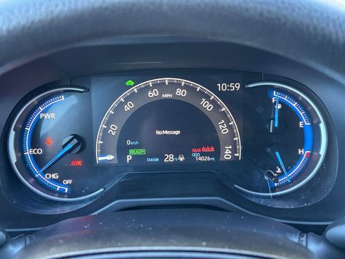 Used 2025 Toyota RAV4 LE image 36