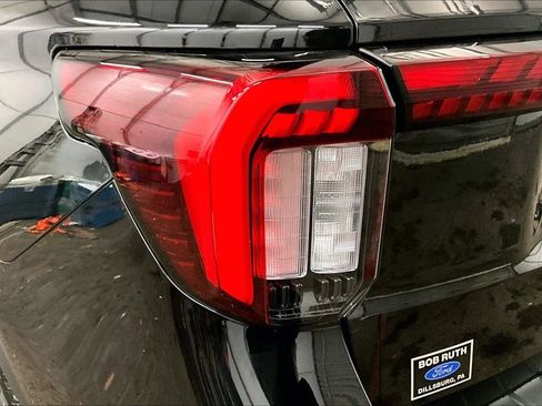 New 2026 Ford Explorer ST-Line w/ ST-Line Street Pack image 29