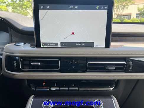 Used 2022 Lincoln Aviator Reserve w/ Equipment Group 201A AWD/4WD image 7