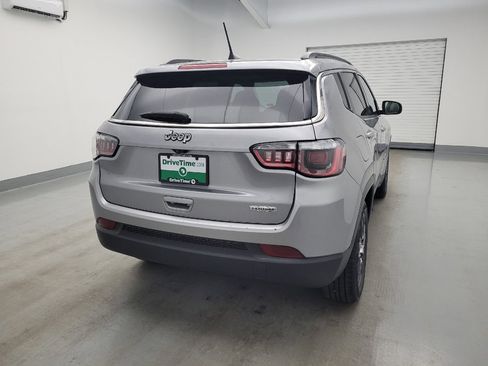 Used 2019 Jeep Compass Latitude w/ Popular Equipment Group FWD image 7
